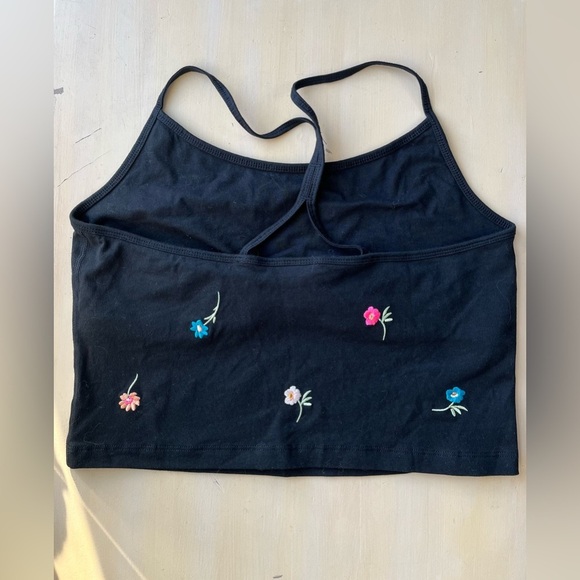 NWOT VS PINK Black Floral Embroidered Cropped Cami - Picture 2 of 4